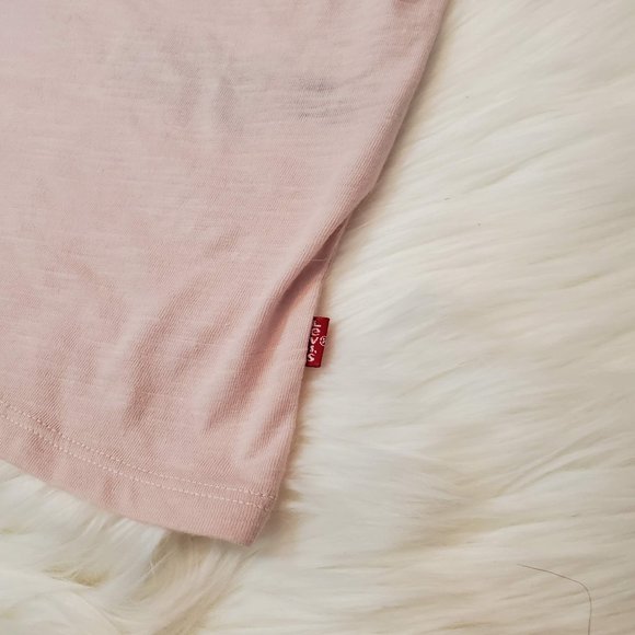 Woman's Levi's Pink Logo T-Short NWT - Picture 7 of 8